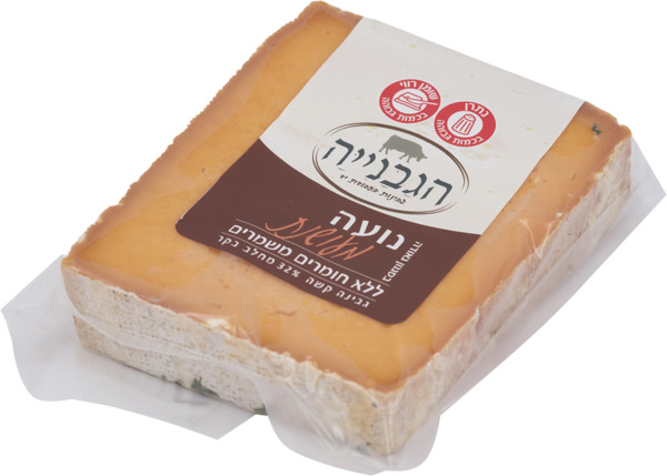 גבינה נועה בסגנון גאודה מעושנת