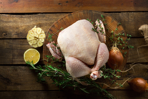 עוף שלם טרי תפזורת