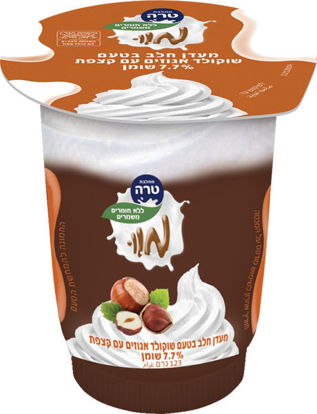 מוו מעדן בטעם שוקולד אגוזים עם קצפת