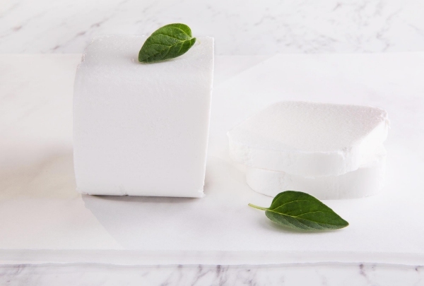 גבינה בולגרית 5%במשקל