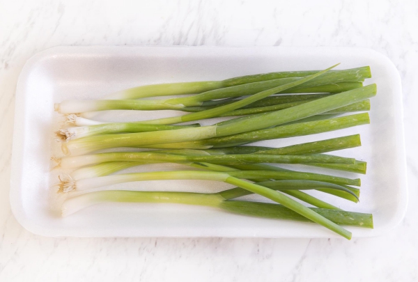 בצל ירוק צעיר